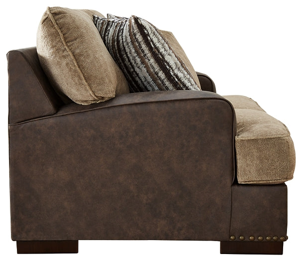 Alesbury Loveseat