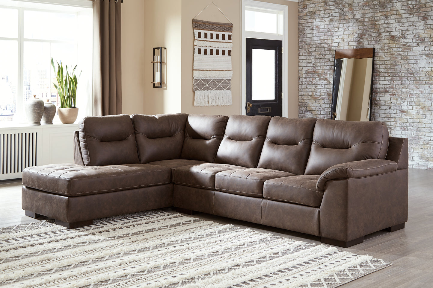 Maderla 2-Piece Sectional with Chaise