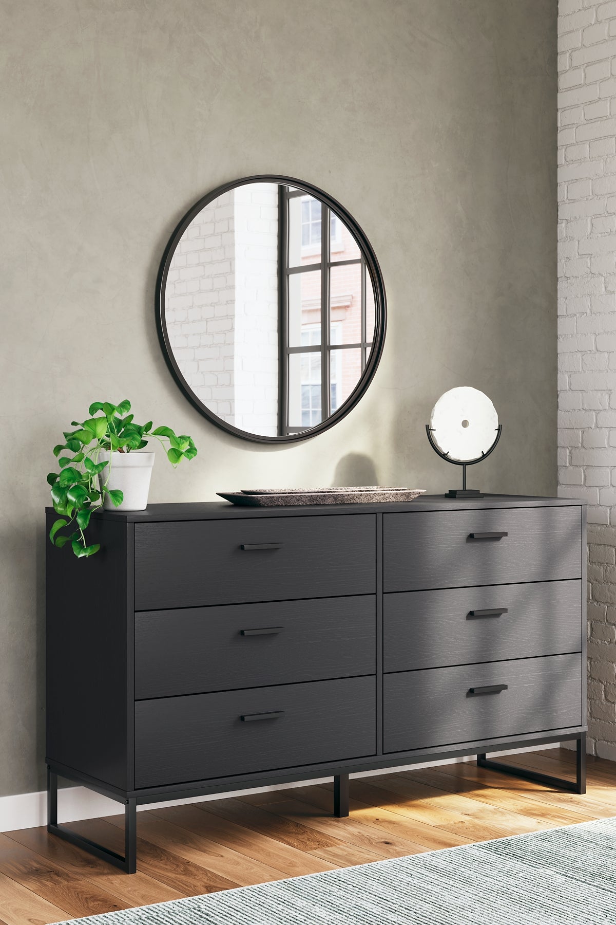 Socalle Six Drawer Dresser