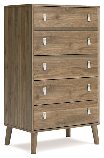 Aprilyn Full Canopy Bed with Dresser and Chest